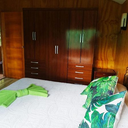 Hostal Avareipua Hanga Roa Eksteriør billede