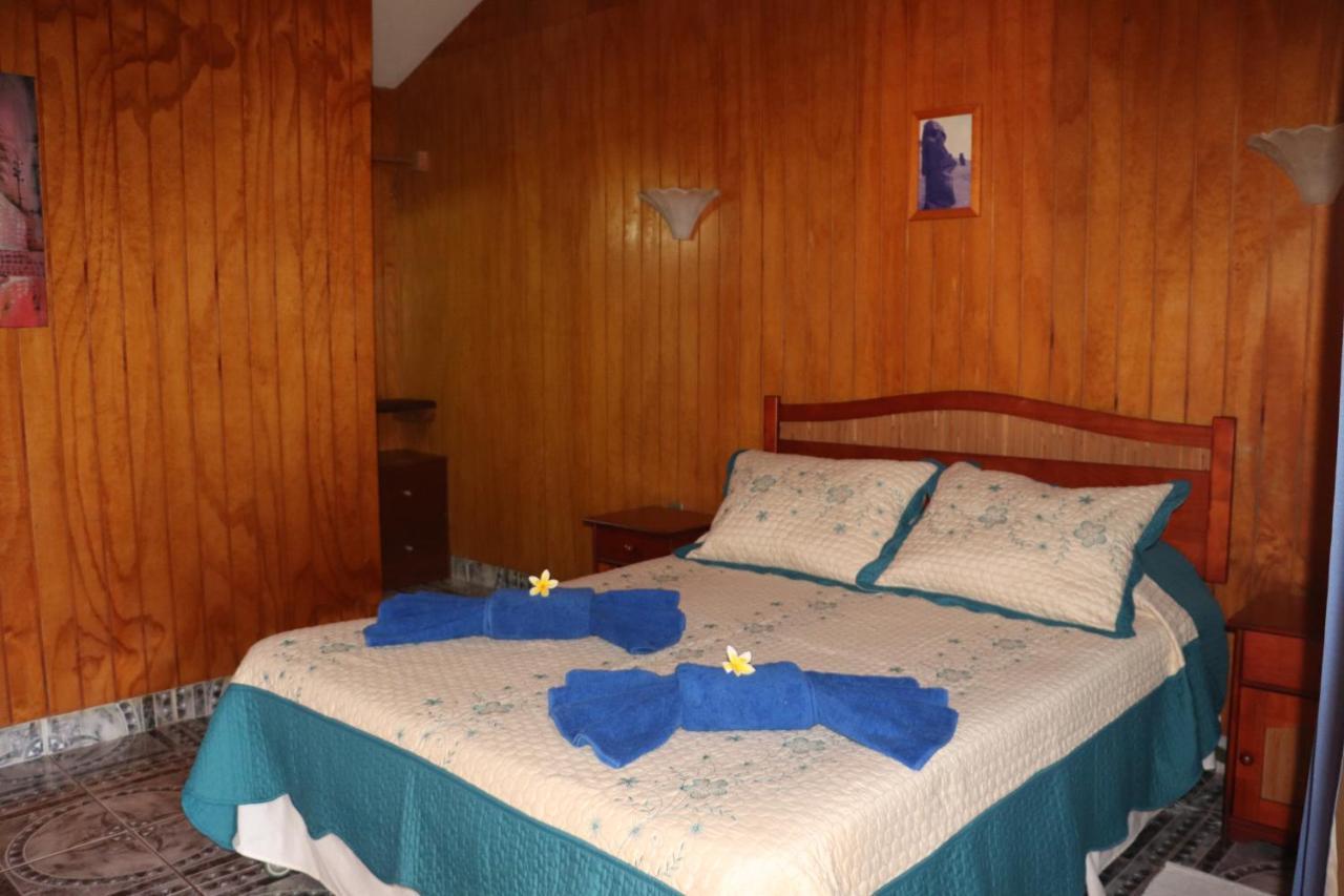 Hostal Avareipua Hanga Roa Eksteriør billede